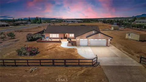 9275 Rattlesnake Rd, Phelan, CA 92371