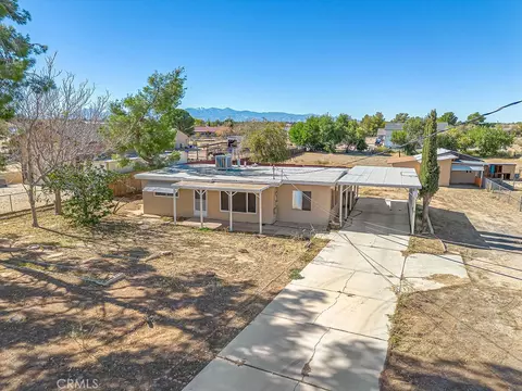 10560 6th Ave, Hesperia, CA 92345