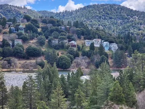 287 E Zermatt, Crestline, CA 92325