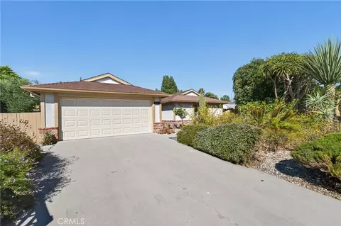 8650 Collett Ave, North Hills, CA 91343