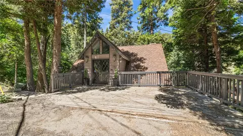 582 Kuffel Canyon Rd, Lake Arrowhead, CA 92352