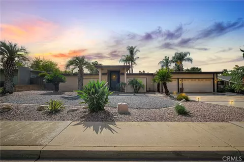 284 Lamar Dr, Claremont, CA 91711