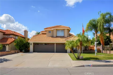 7440 Apple Blossom, Highland, CA 92346
