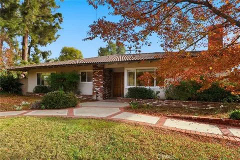 1736 Sumner, Claremont, CA 91711