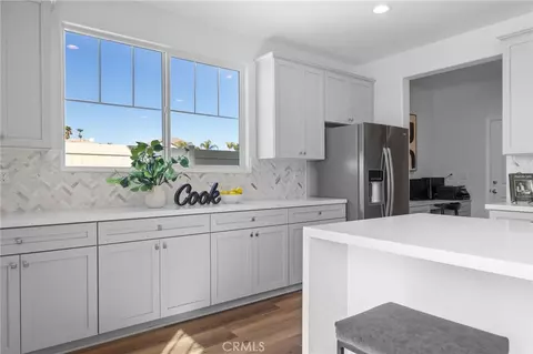 Kitchen - 5613 Levanto, Bakersfield, CA 93306 photo 4 of 6