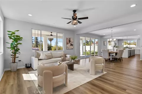 Living - 5613 Levanto, Bakersfield, CA 93306 photo 2 of 3