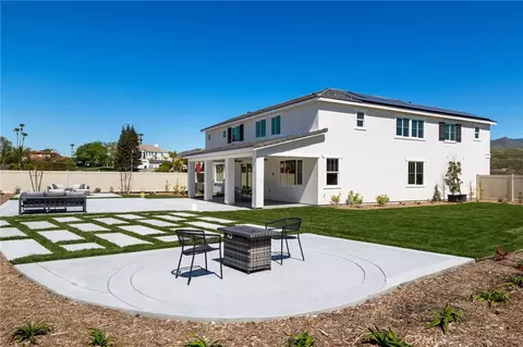 Exterior - 5613 Levanto, Bakersfield, CA 93306 photo 6 of 6