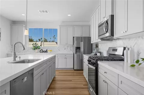 Kitchen - 5613 Levanto, Bakersfield, CA 93306 photo 3 of 6