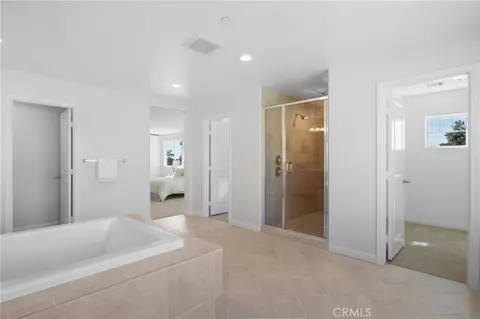 Entry Way - 5613 Levanto, Bakersfield, CA 93306 photo 11 of 12