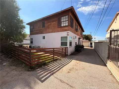 10429 Mcvine Ave, Sunland, CA 91040
