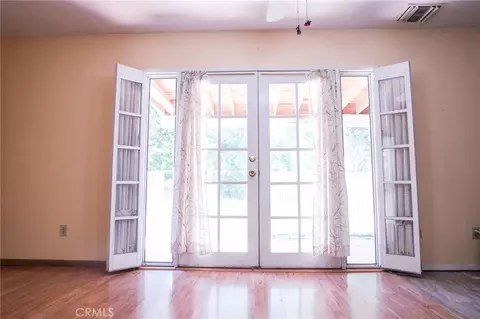 Entry Way - 281 Lubken, Lone Pine, CA 93545 photo 5 of 9