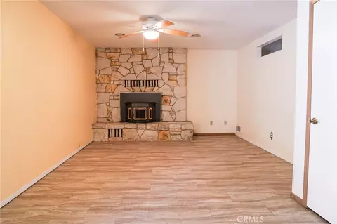 Living - 281 Lubken, Lone Pine, CA 93545 photo 5 of 10