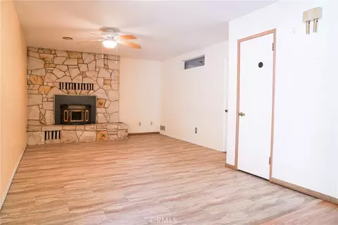 Living - 281 Lubken, Lone Pine, CA 93545 photo 7 of 10