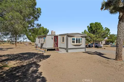 10444 Mono Rd, Phelan, CA 92371