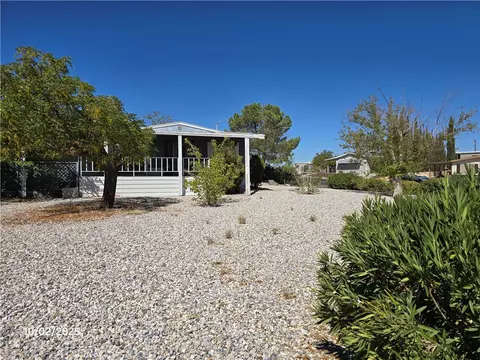 16779 Pebble Bch, Victorville, CA 92395