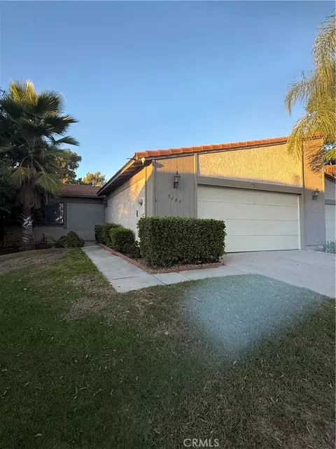 5680 Falling Leaf, Jurupa Valley, CA 92509