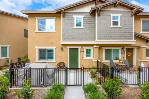 19245 Sequoia Grv, Riverside, CA 92507
