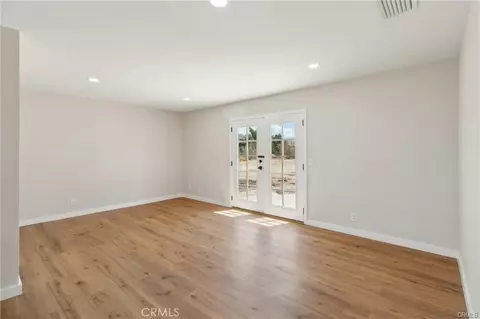 Living - 18747 Albany Ct, Hesperia, CA 92345 photo 1 of 3