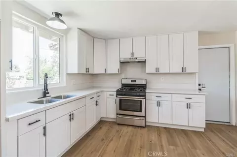 Kitchen - 18747 Albany Ct, Hesperia, CA 92345 photo 1 of 2