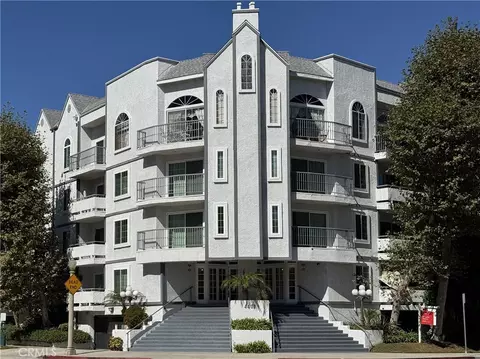 4401 Sepulveda Blvd #208, Sherman Oaks, CA 91403