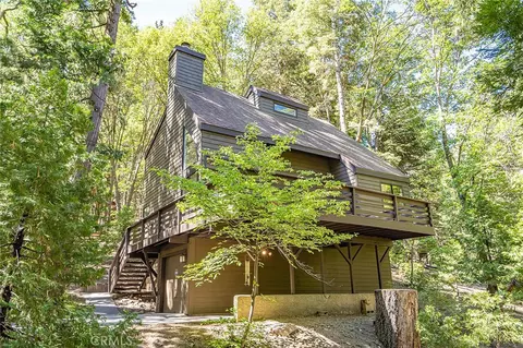 612 Karenken Pnes, Lake Arrowhead, CA 92352