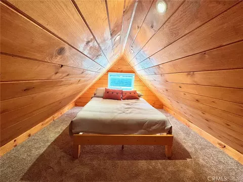 Bedroom - 29166 Lyon Dr, Cedar Glen, CA 92321 photo 3 of 4