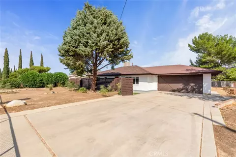 Exterior - 9925 Redwood, Hesperia, CA 92345 photo 4 of 4