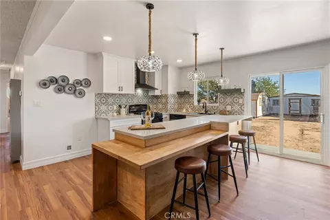 Kitchen - 9925 Redwood, Hesperia, CA 92345 photo 4 of 4