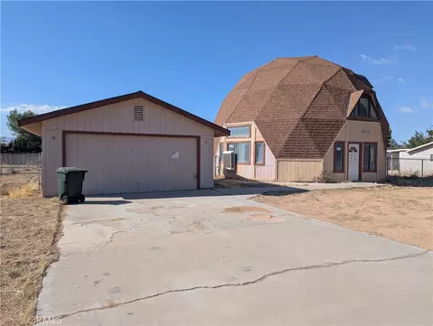 22677 S Apple, Valley, CA 92307