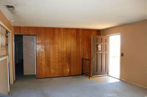 Living - 9632 Juniper St, Apple Valley, CA 92308 photo 1 of 4