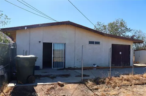 Exterior - 9632 Juniper St, Apple Valley, CA 92308 photo 2 of 2
