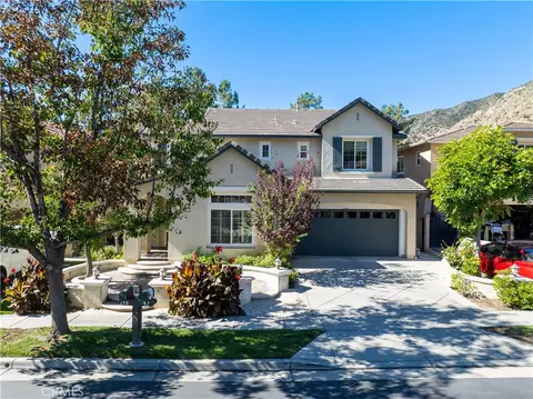 17 Shady Cove Ct, Azusa, CA 91702