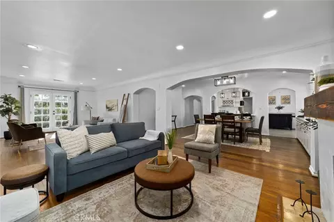 1697 N Allen, Pasadena, CA 91104