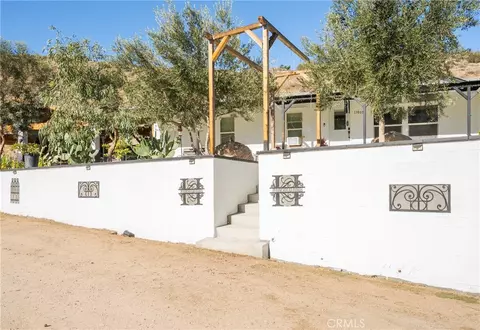 13905 Summit Vly, Hesperia, CA 92345