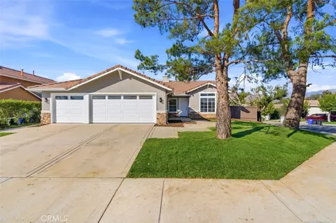 33630 Brushy Holw, Yucaipa, CA 92399