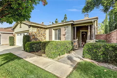 17108 Red Ash Ct, Fontana, CA 92337