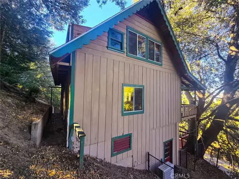 Exterior - 629 Chateau, Crestline, CA 92325 photo 2 of 10