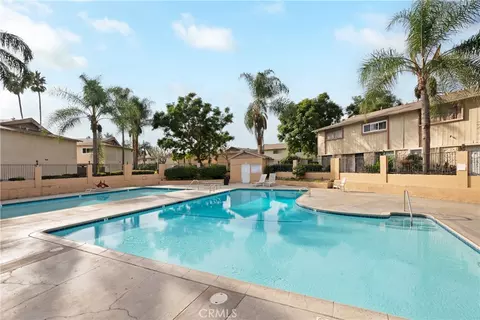 1602 N King St #J1, Santa Ana, CA 92706