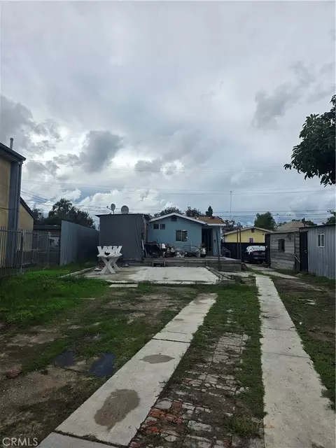 8733 Beach, Los Angeles, CA 90002