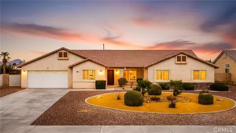 21266 Colombard, Apple Valley, CA 92308