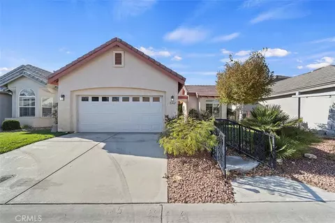 11262 Country Club Dr, Apple Valley, CA 92308