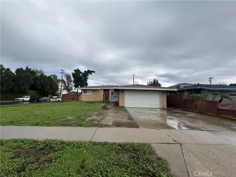 9256 Swinton Ave, North Hills, CA 91343
