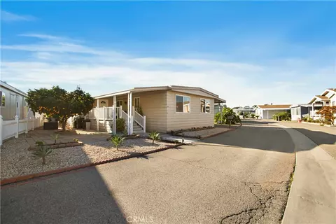 39 Pine Via Ave, Anaheim, CA 92801
