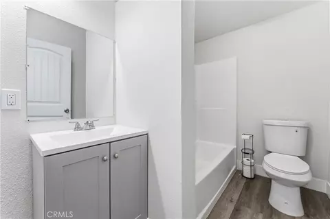 Bath - 22849 Juniper, Crestline, CA 92325 photo 3 of 3