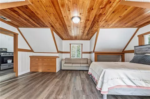 Bedroom - 22849 Juniper, Crestline, CA 92325 photo 8 of 8