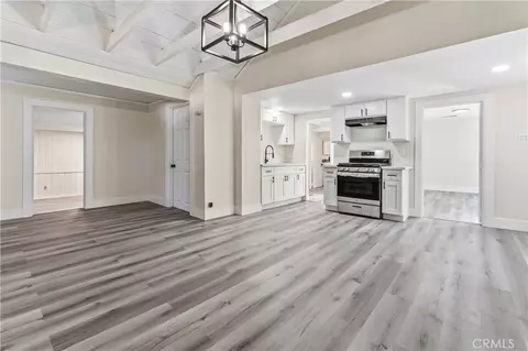 Entry Way - 22849 Juniper, Crestline, CA 92325 photo 1 of 5
