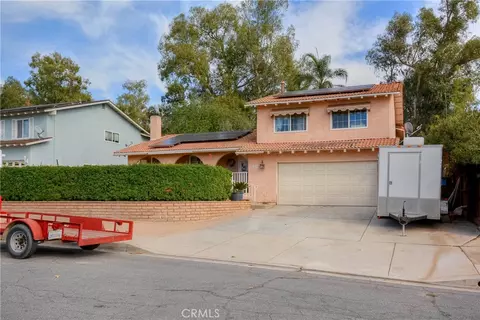2535 Mercedes, Highland, CA 92346