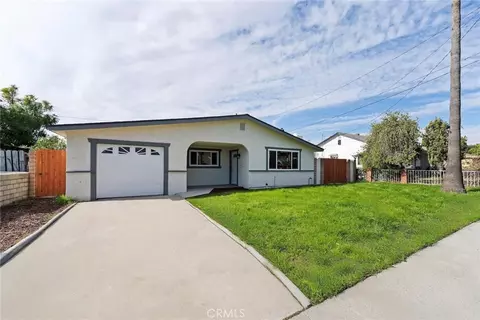 9352 Olive St, Fontana, CA 92335