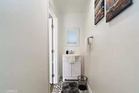 Entry Way - 2335 N San Antonio Ave, Upland, CA 91784 photo 4 of 6