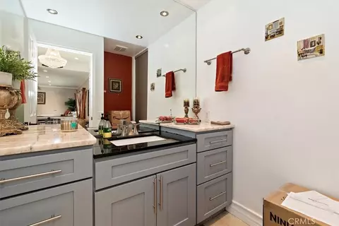Bath - 2335 N San Antonio Ave, Upland, CA 91784 photo 1 of 13